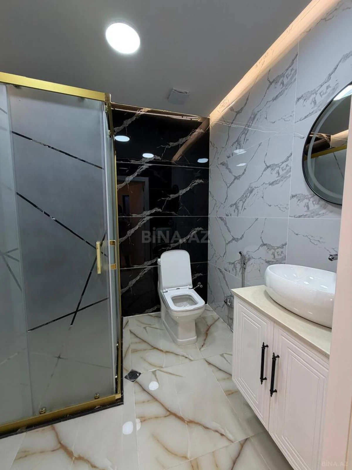 Satılır 2 otaqlı mənzil 85 m²