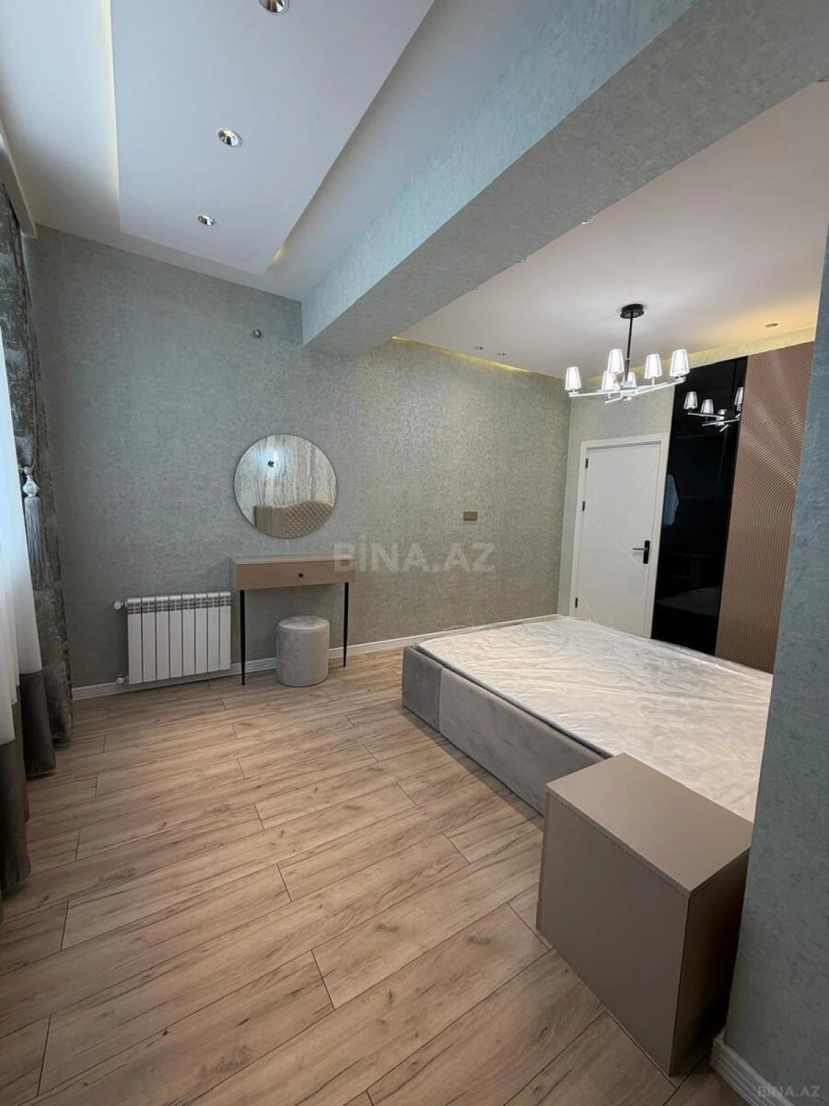Satılır 2 otaqlı mənzil 85 m²