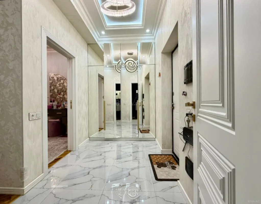 Satılır 2 otaqlı mənzil 60 m²
