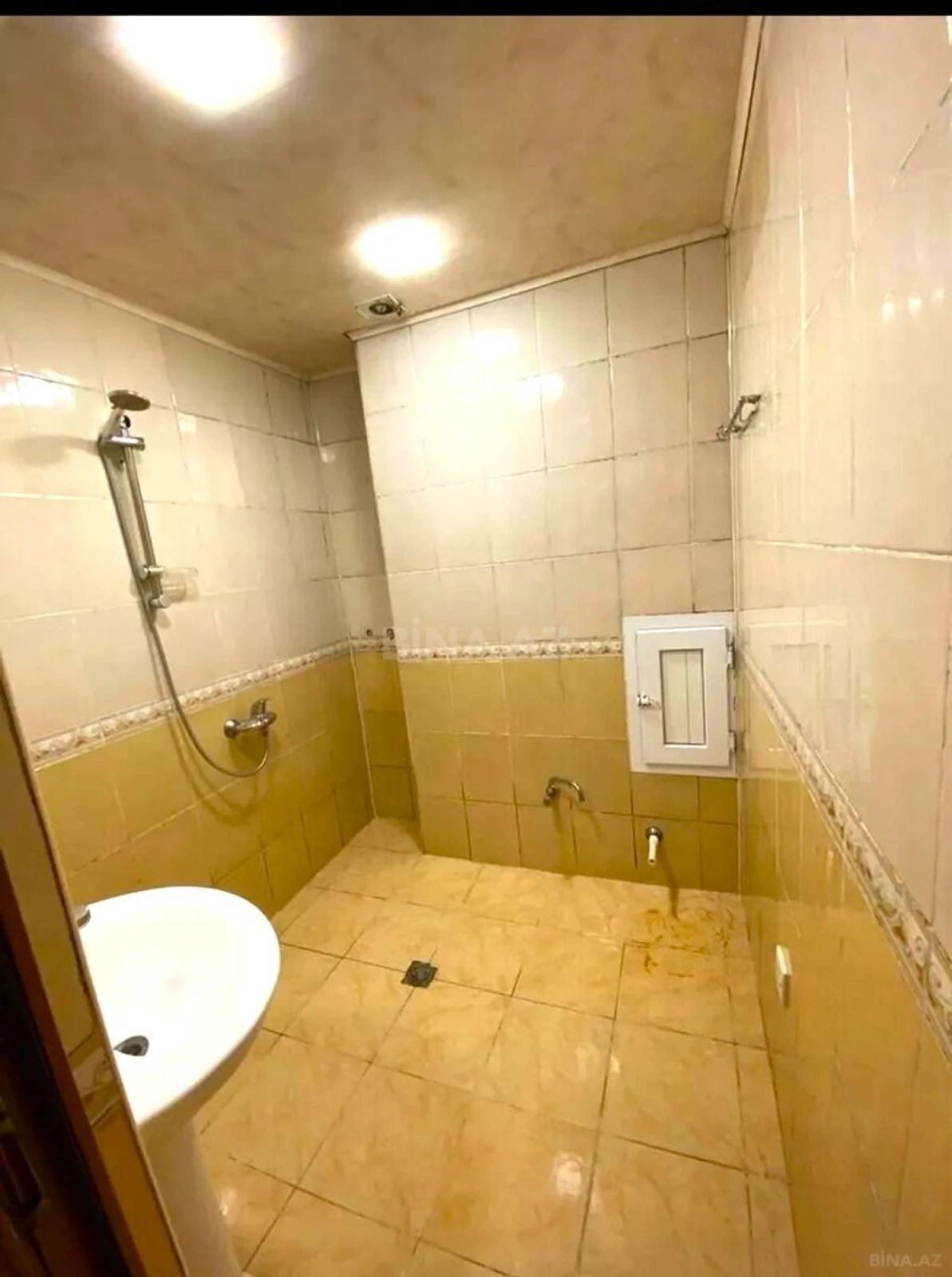 Satılır 3 otaqlı mənzil 70 m²