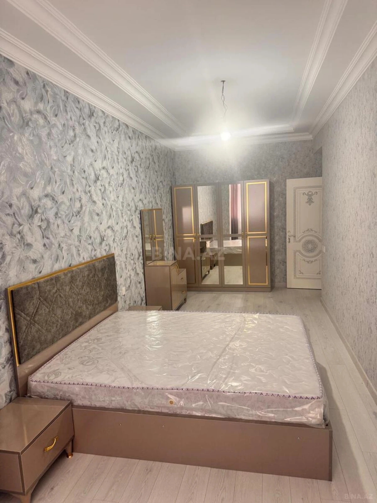 Kirayə verilir 3 otaqlı mənzil 105 m²