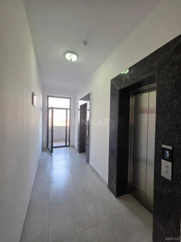 Satılır 3 otaqlı mənzil 133 m²