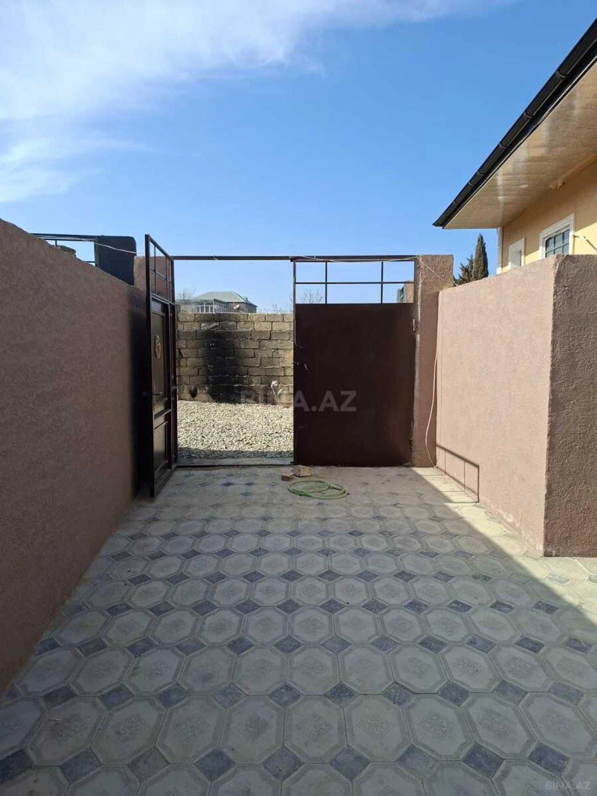 Satılır 4 otaqlı həyət evi 125 m²