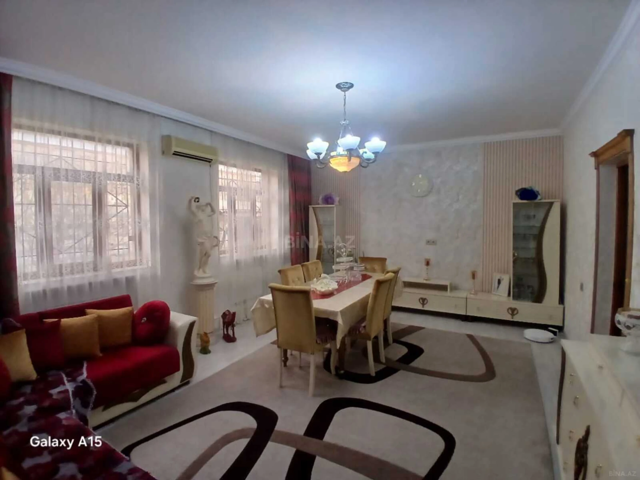 Satılır 5 otaqlı həyət evi 150 m²