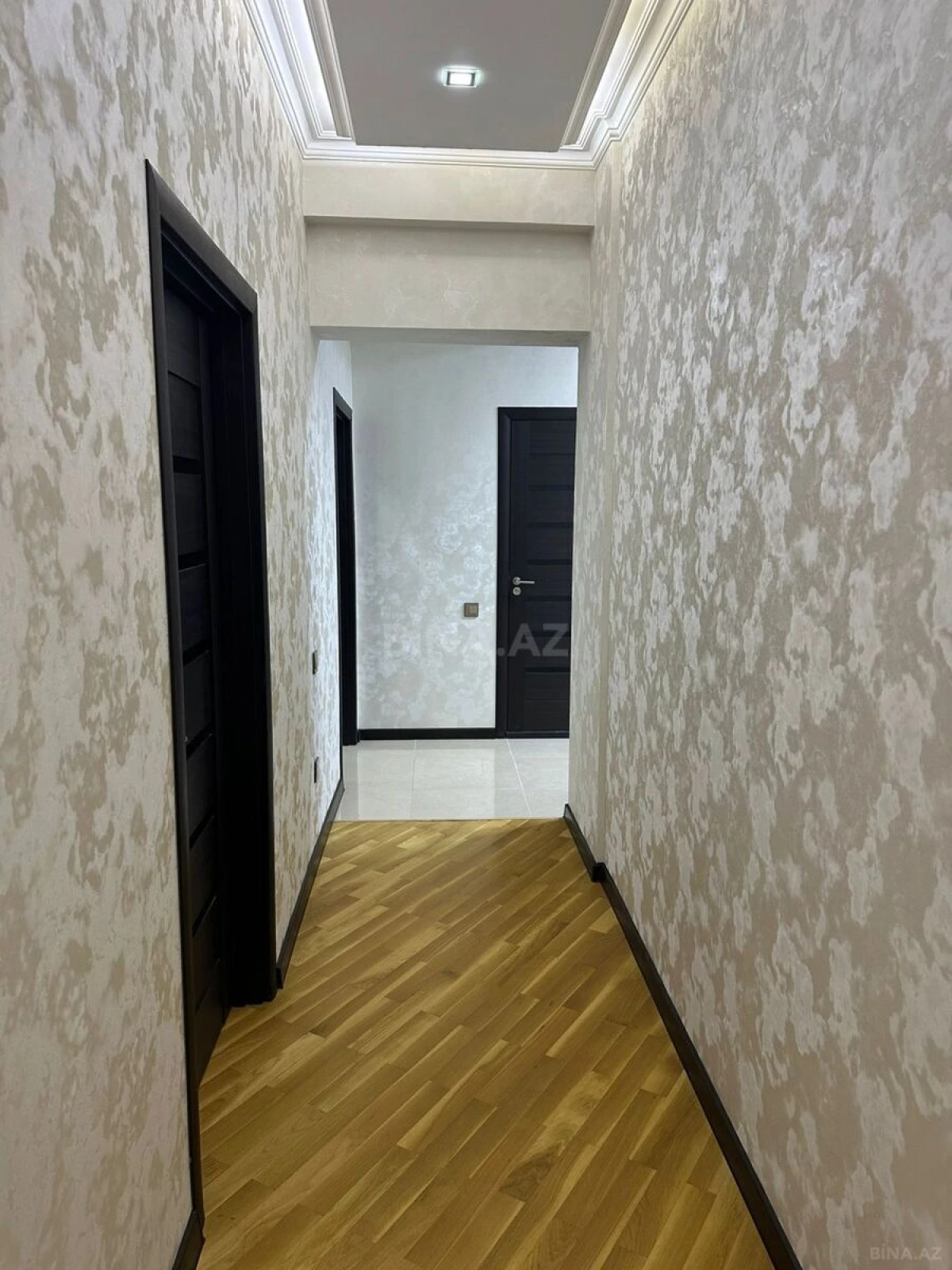 Satılır 3 otaqlı mənzil 110 m²