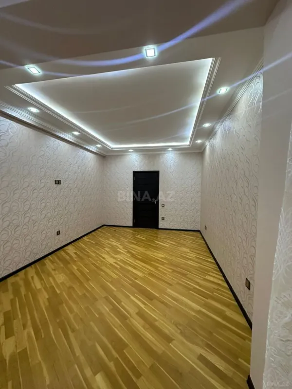 Satılır 3 otaqlı mənzil 110 m²