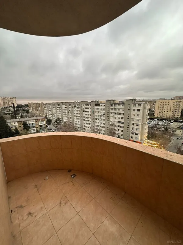 Satılır 3 otaqlı mənzil 110 m²