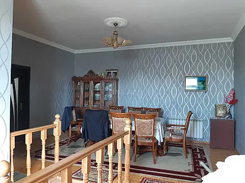 Satılır 6 otaqlı həyət evi 120 m²