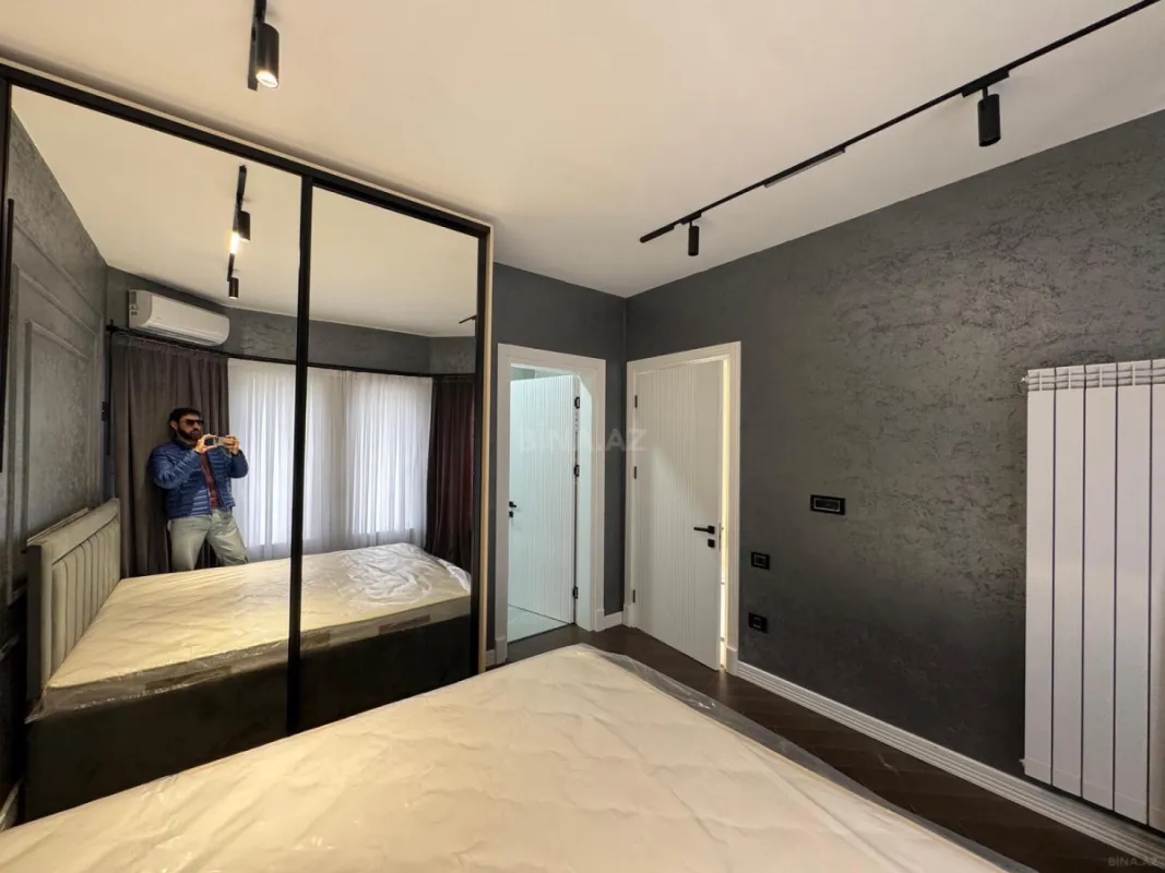 Satılır 5 otaqlı həyət evi 250 m²