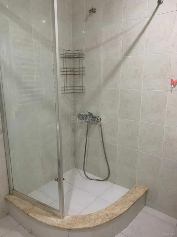 Kirayə verilir 2 otaqlı mənzil 65 m²