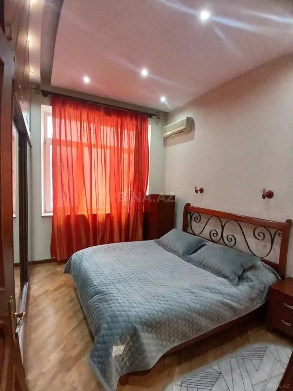 Satılır 3 otaqlı mənzil 100 m²