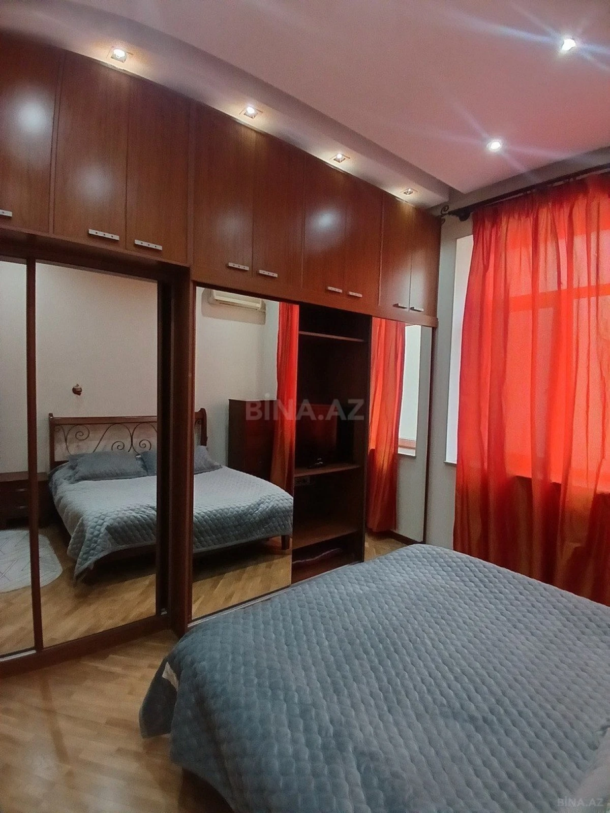 Satılır 3 otaqlı mənzil 100 m²