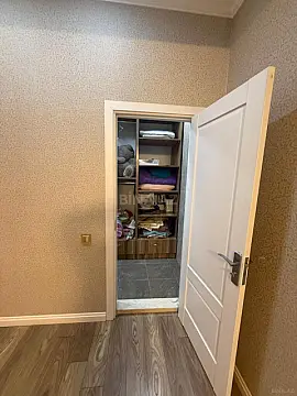 Satılır 4 otaqlı mənzil 160 m²