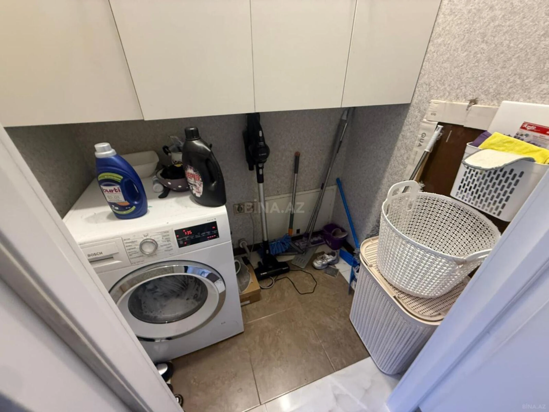 Satılır 4 otaqlı mənzil 160 m²