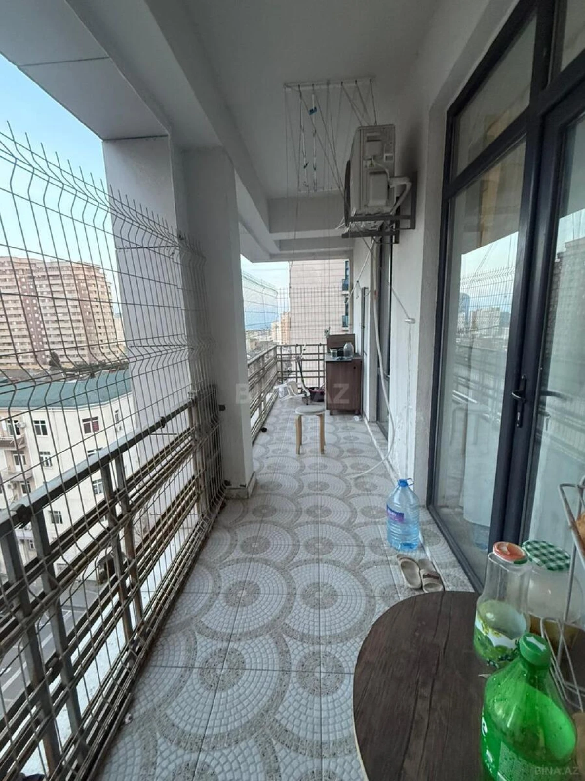 Satılır 4 otaqlı mənzil 160 m²
