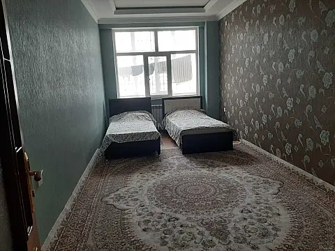 Satılır 4 otaqlı mənzil 150 m²
