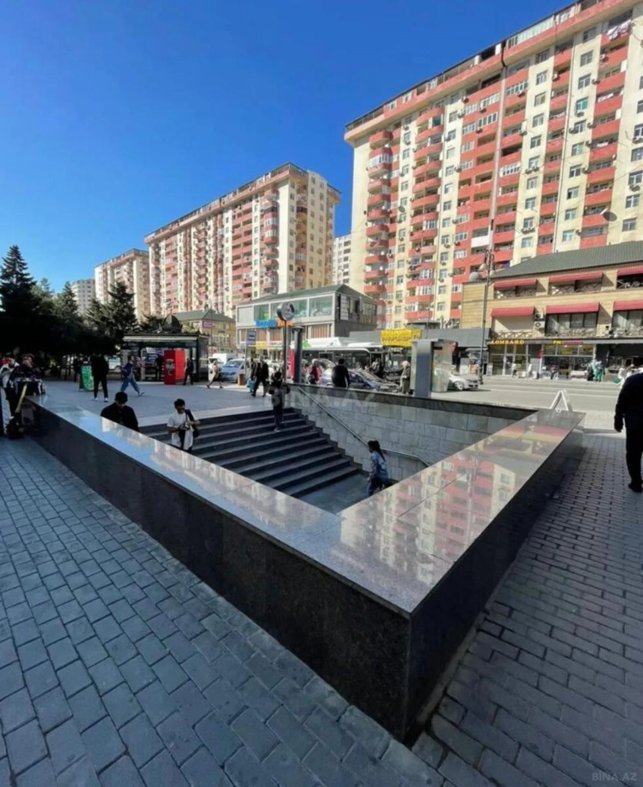 Satılır 3 otaqlı mənzil 115 m²