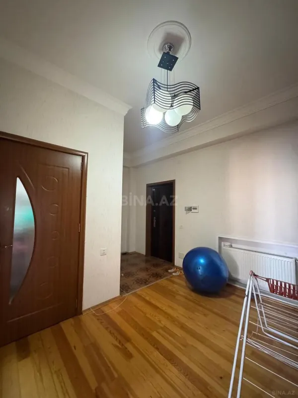 Satılır 3 otaqlı mənzil 115 m²