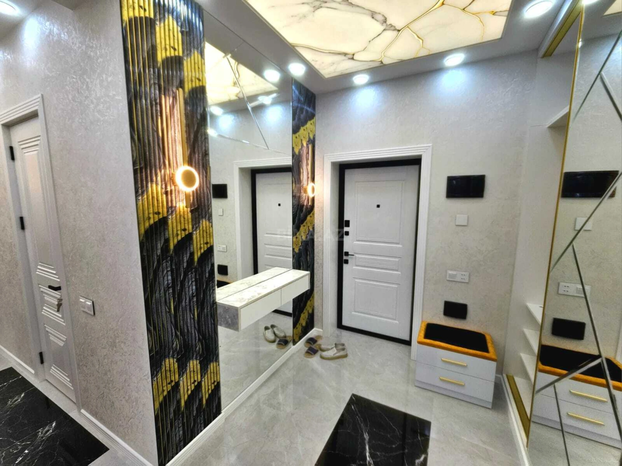 Satılır 3 otaqlı mənzil 95 m²