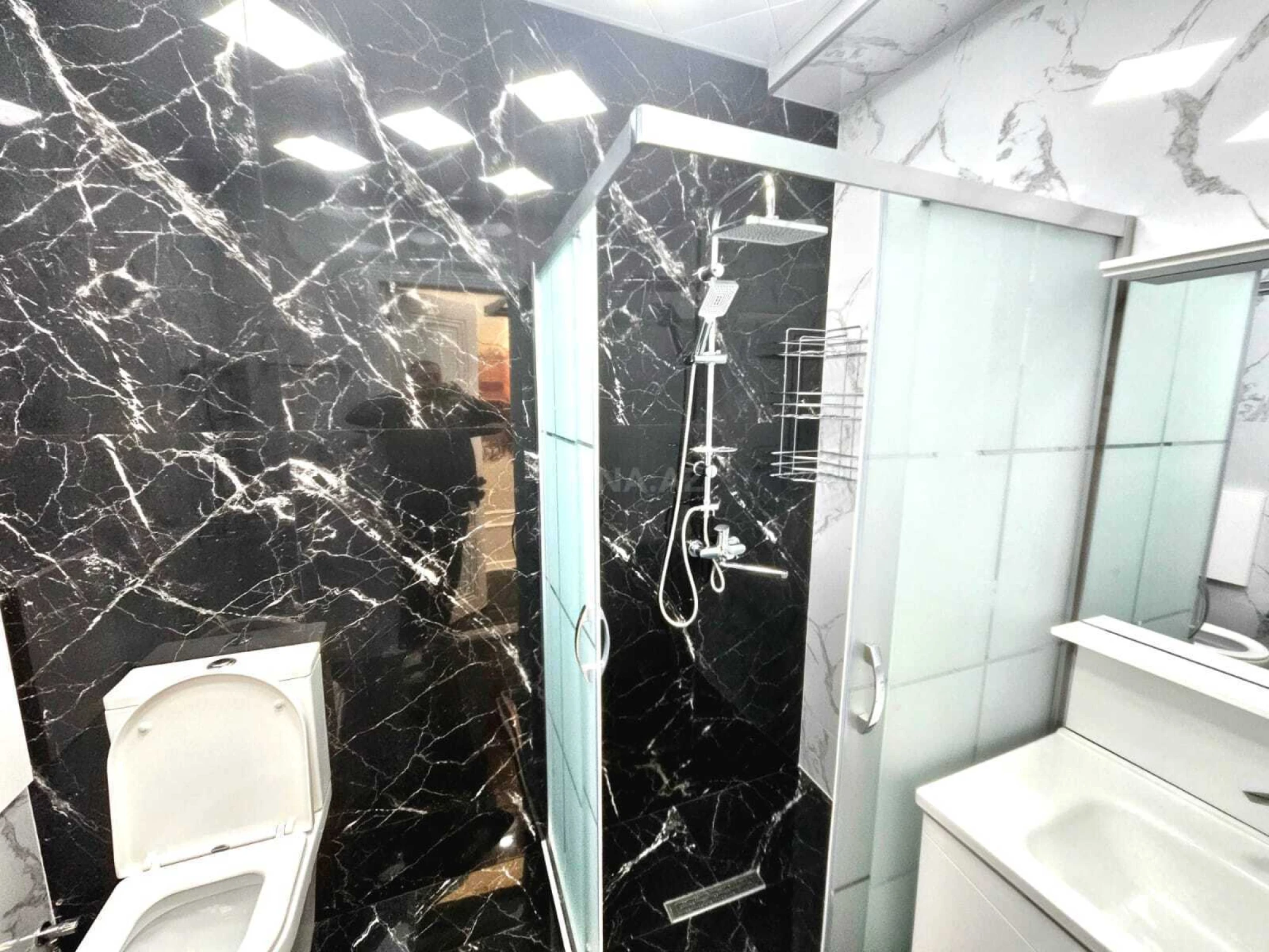 Satılır 3 otaqlı mənzil 95 m²