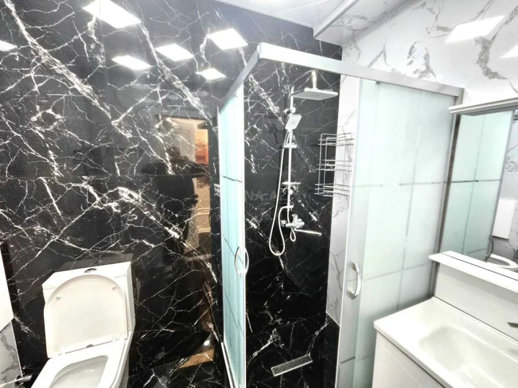 Satılır 3 otaqlı mənzil 95 m²
