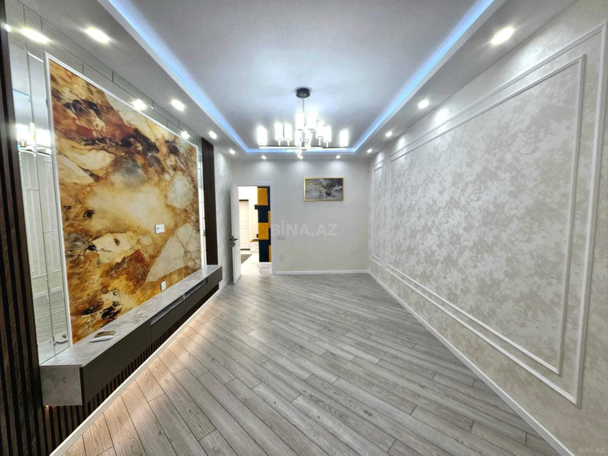 Satılır 3 otaqlı mənzil 95 m²