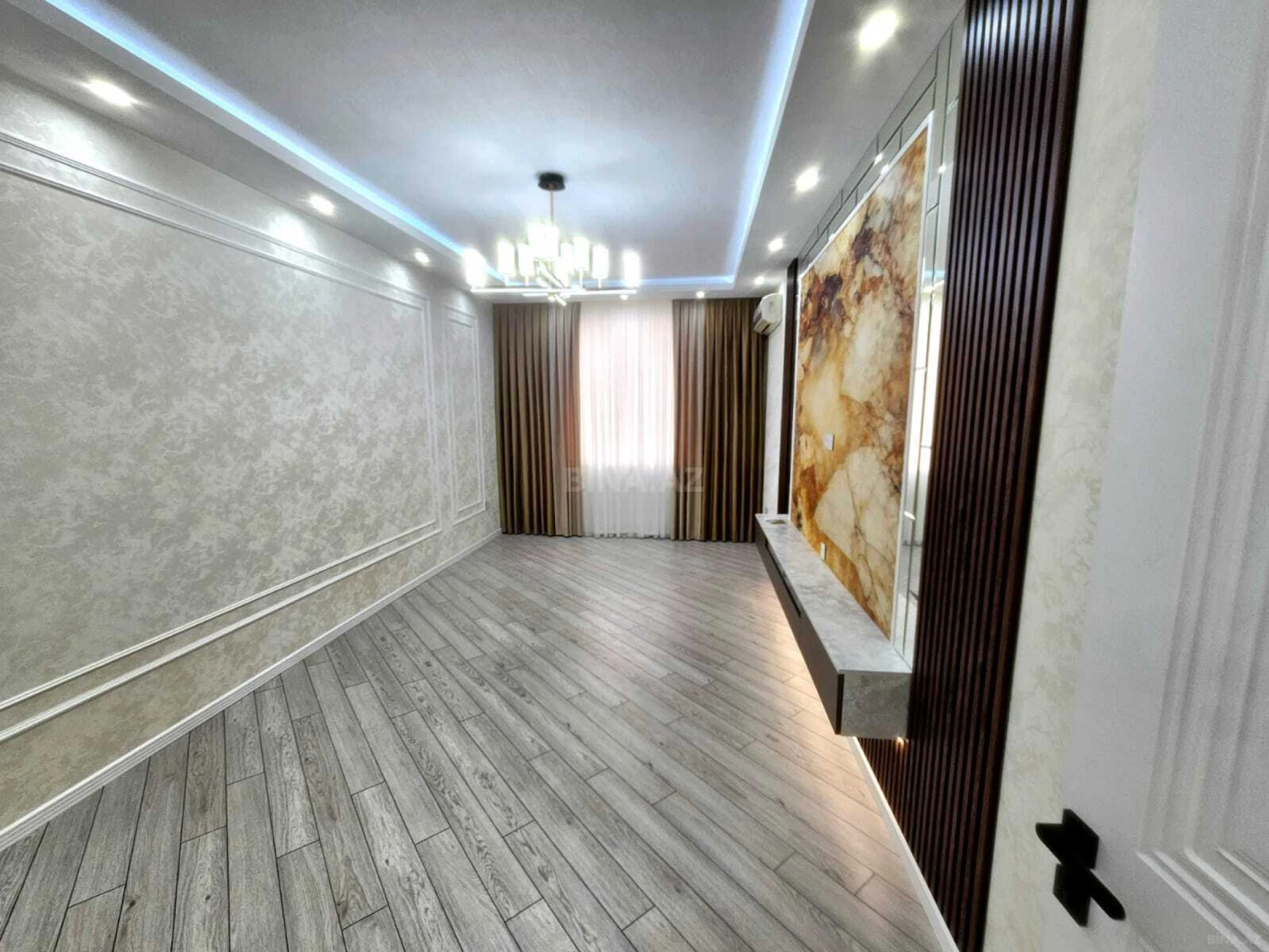 Satılır 3 otaqlı mənzil 95 m²