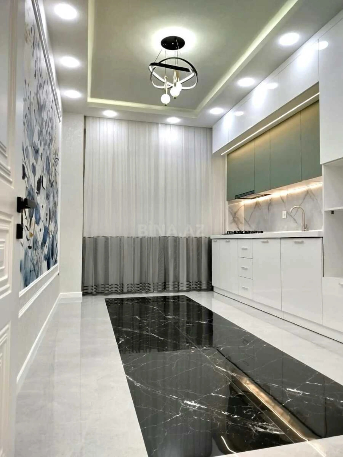 Satılır 3 otaqlı mənzil 95 m²