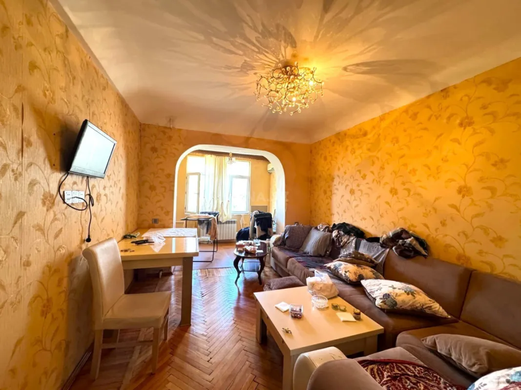 Satılır 2 otaqlı mənzil 60 m²