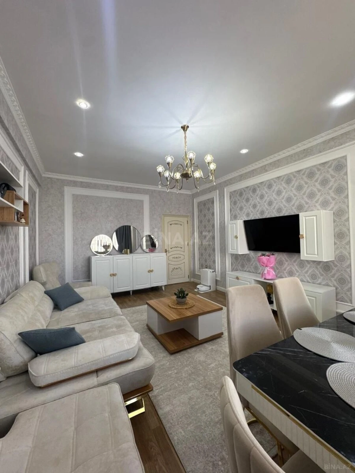 Satılır 2 otaqlı mənzil 78 m²
