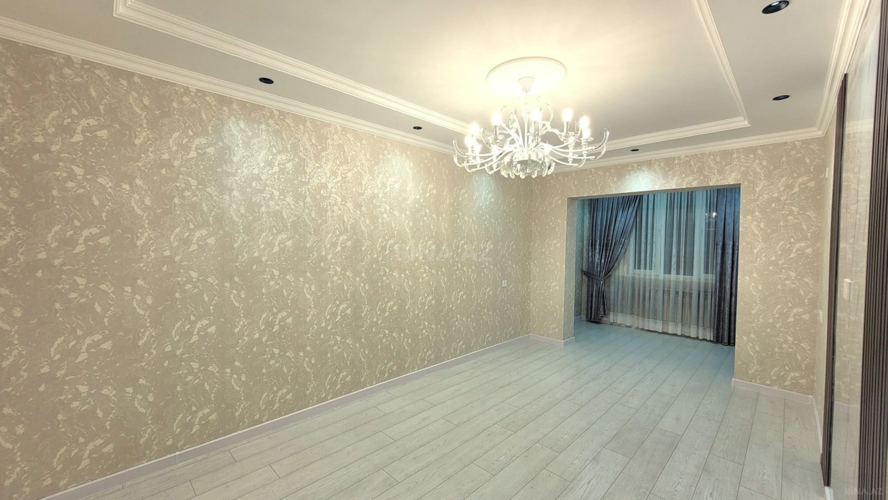 Satılır 3 otaqlı mənzil 83 m²