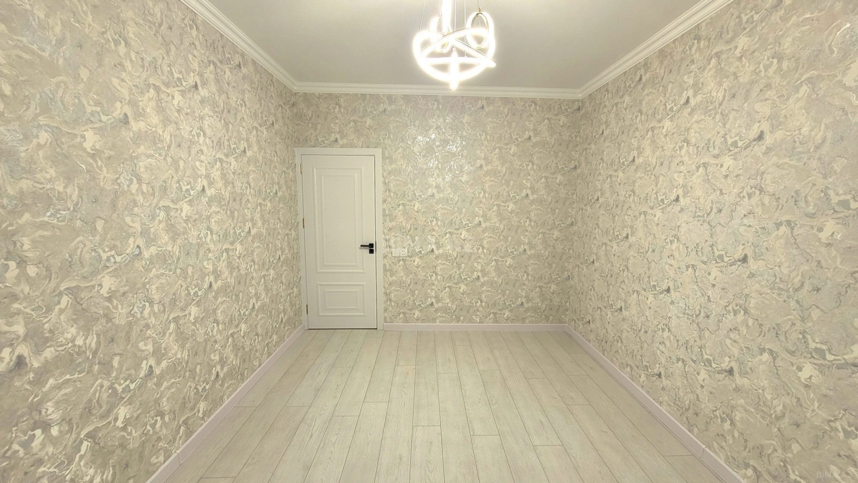 Satılır 3 otaqlı mənzil 83 m²