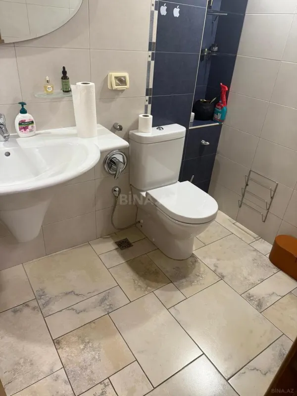 Satılır 4 otaqlı mənzil 210 m²