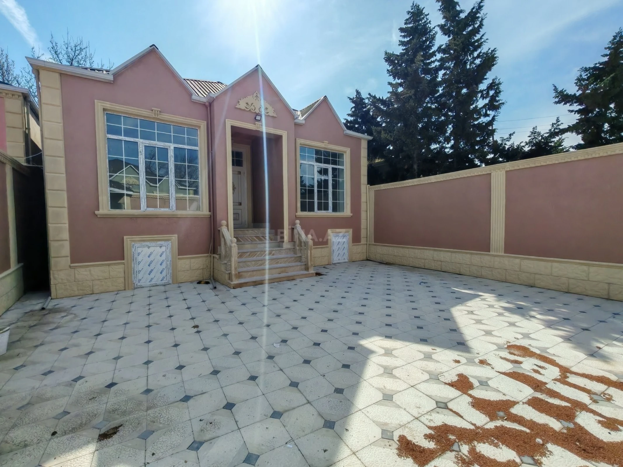 Satılır 4 otaqlı həyət evi 120 m²