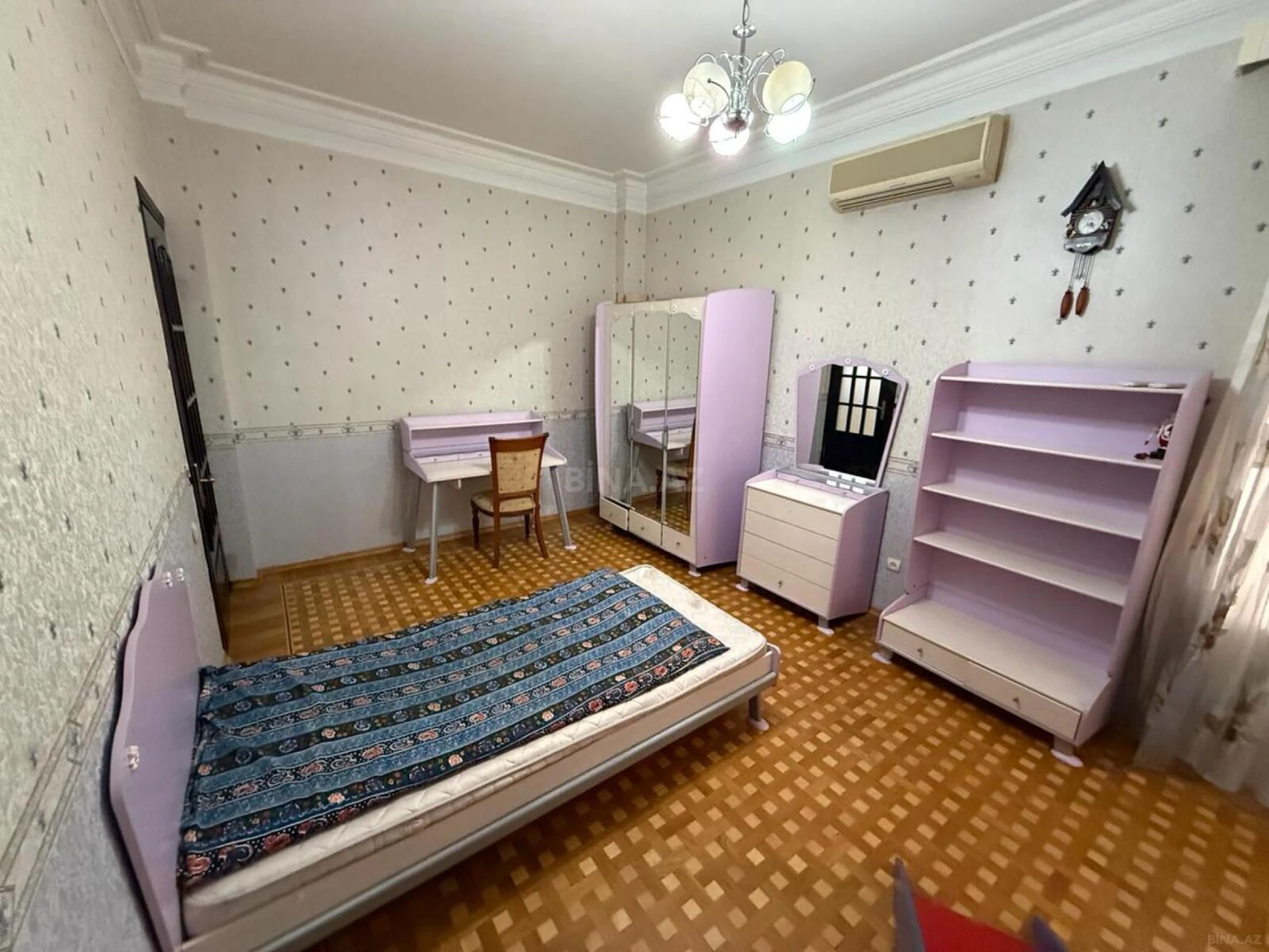 Kirayə verilir 3 otaqlı mənzil 165 m²