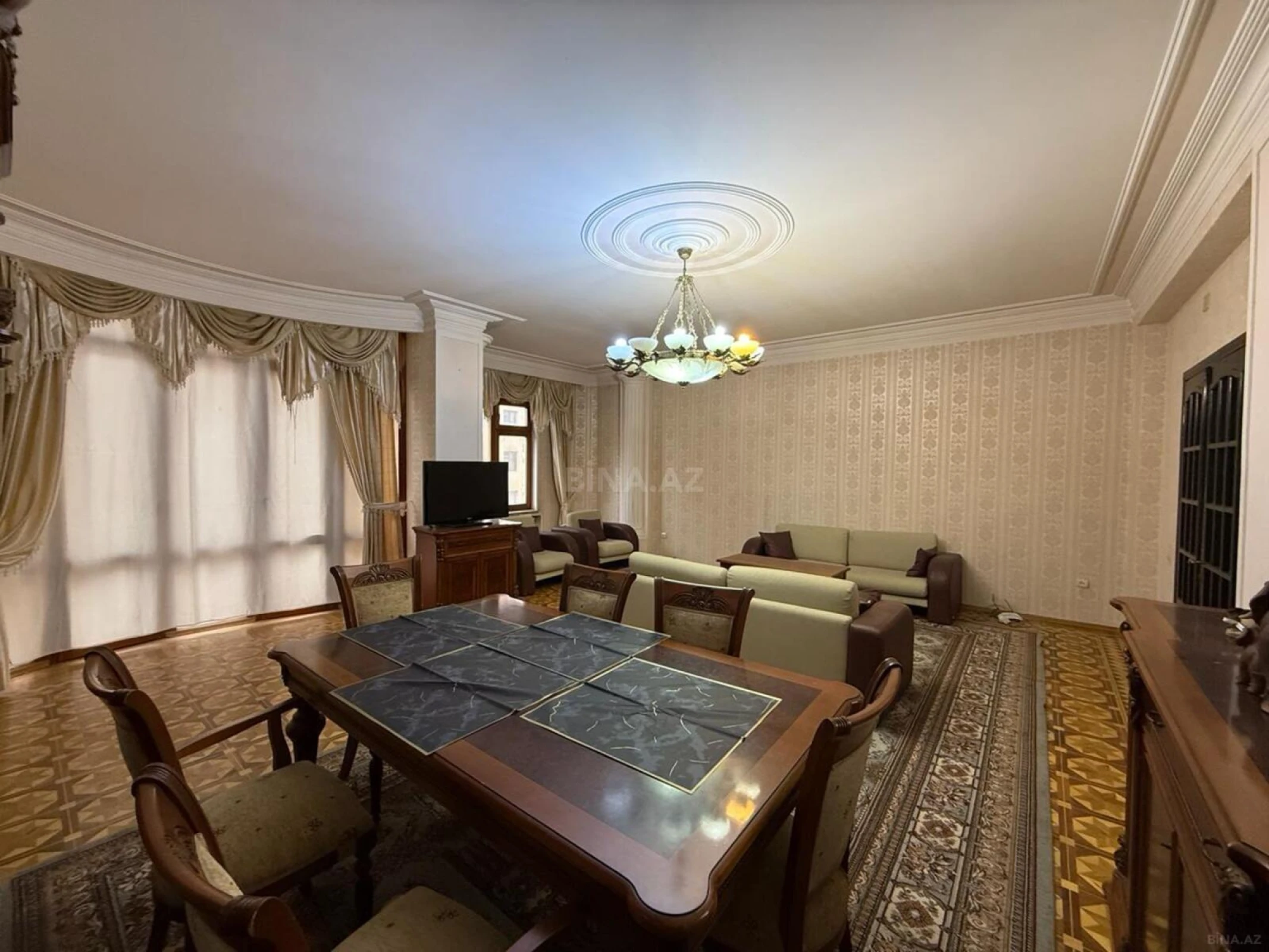 Kirayə verilir 3 otaqlı mənzil 165 m²