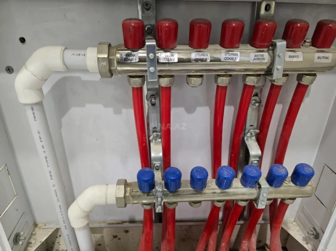 Satılır 1 otaqlı mənzil 70 m²