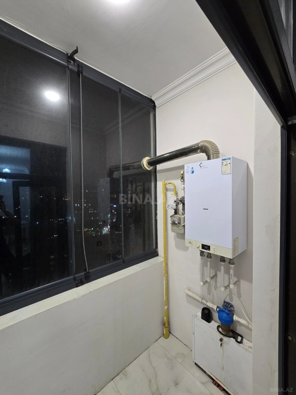 Satılır 1 otaqlı mənzil 70 m²