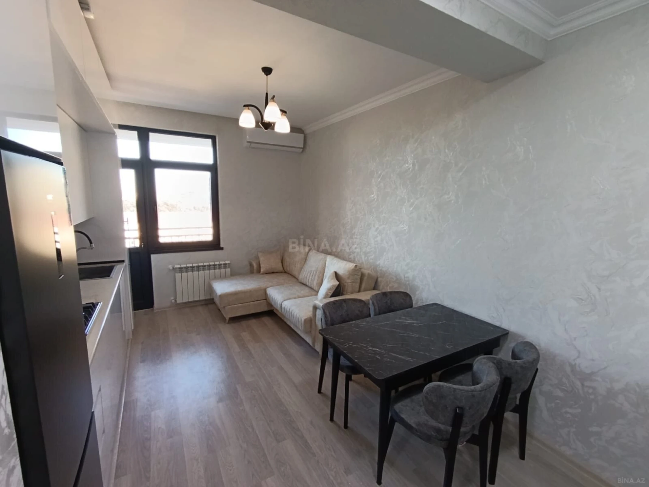 Kirayə verilir 2 otaqlı mənzil 55 m²