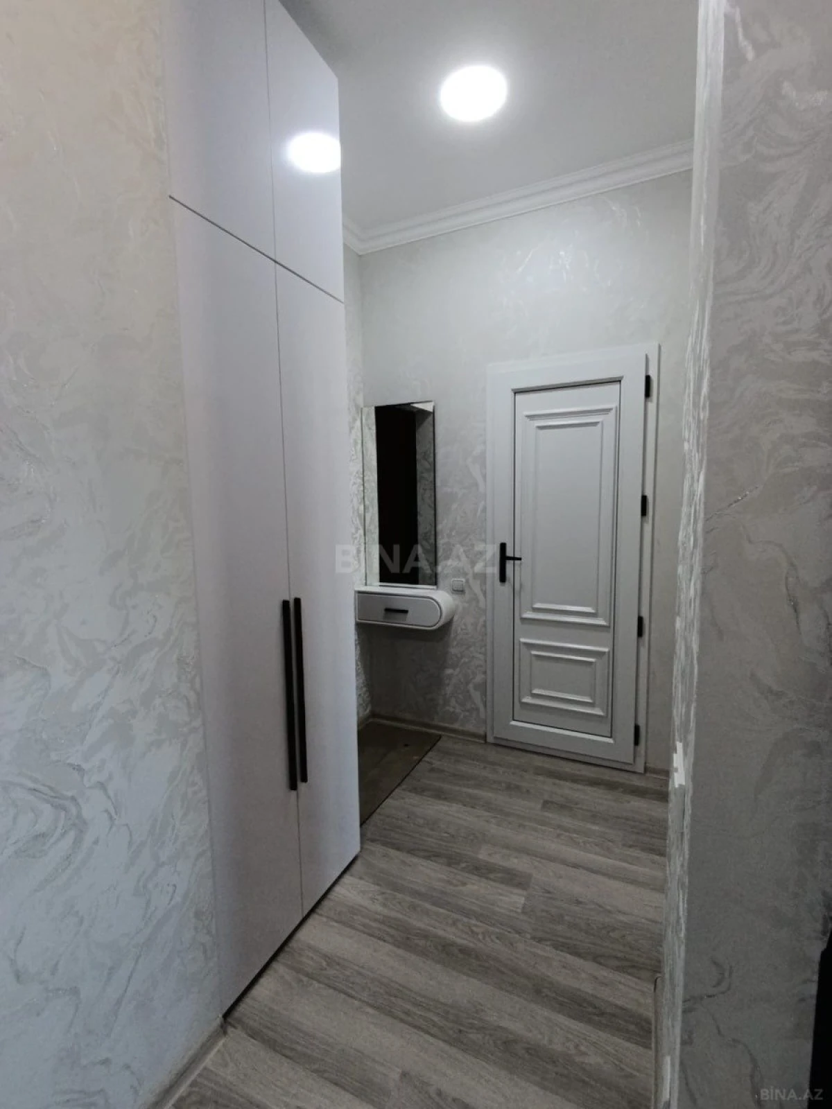 Kirayə verilir 2 otaqlı mənzil 55 m²