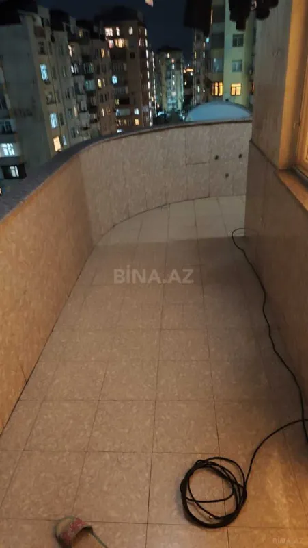 Satılır 3 otaqlı mənzil 120 m²