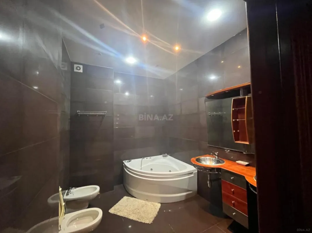 Kirayə verilir 3 otaqlı mənzil 130 m²