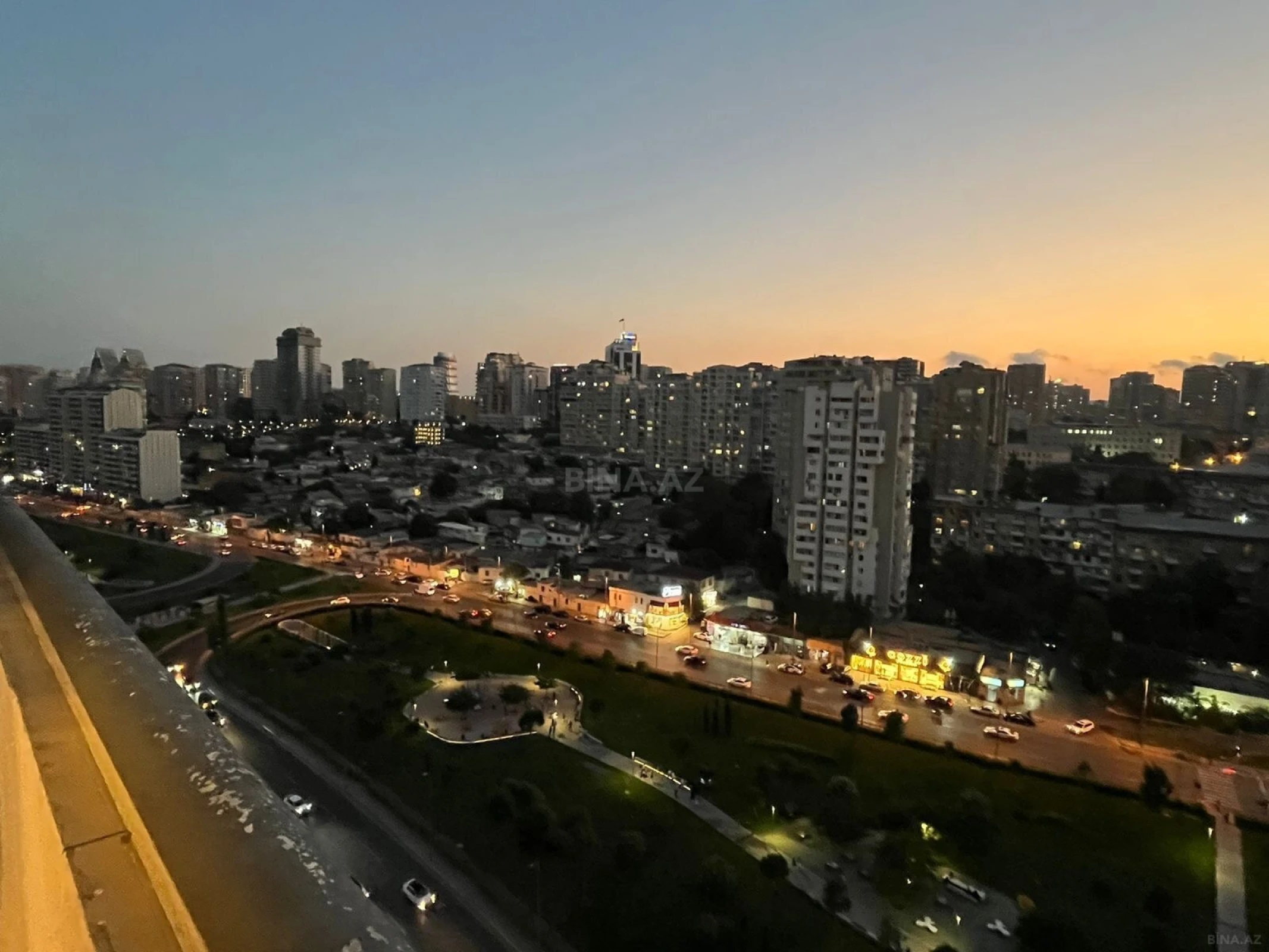 Kirayə verilir 3 otaqlı mənzil 130 m²