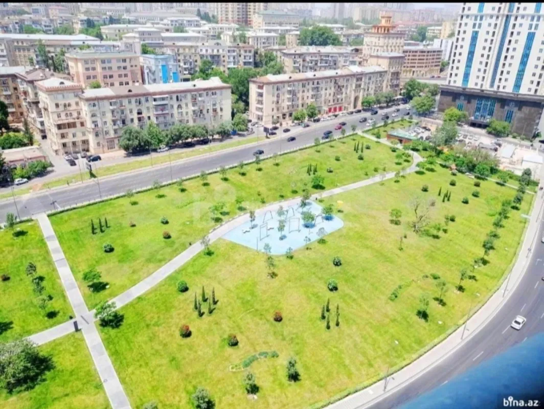 Kirayə verilir 3 otaqlı mənzil 130 m²