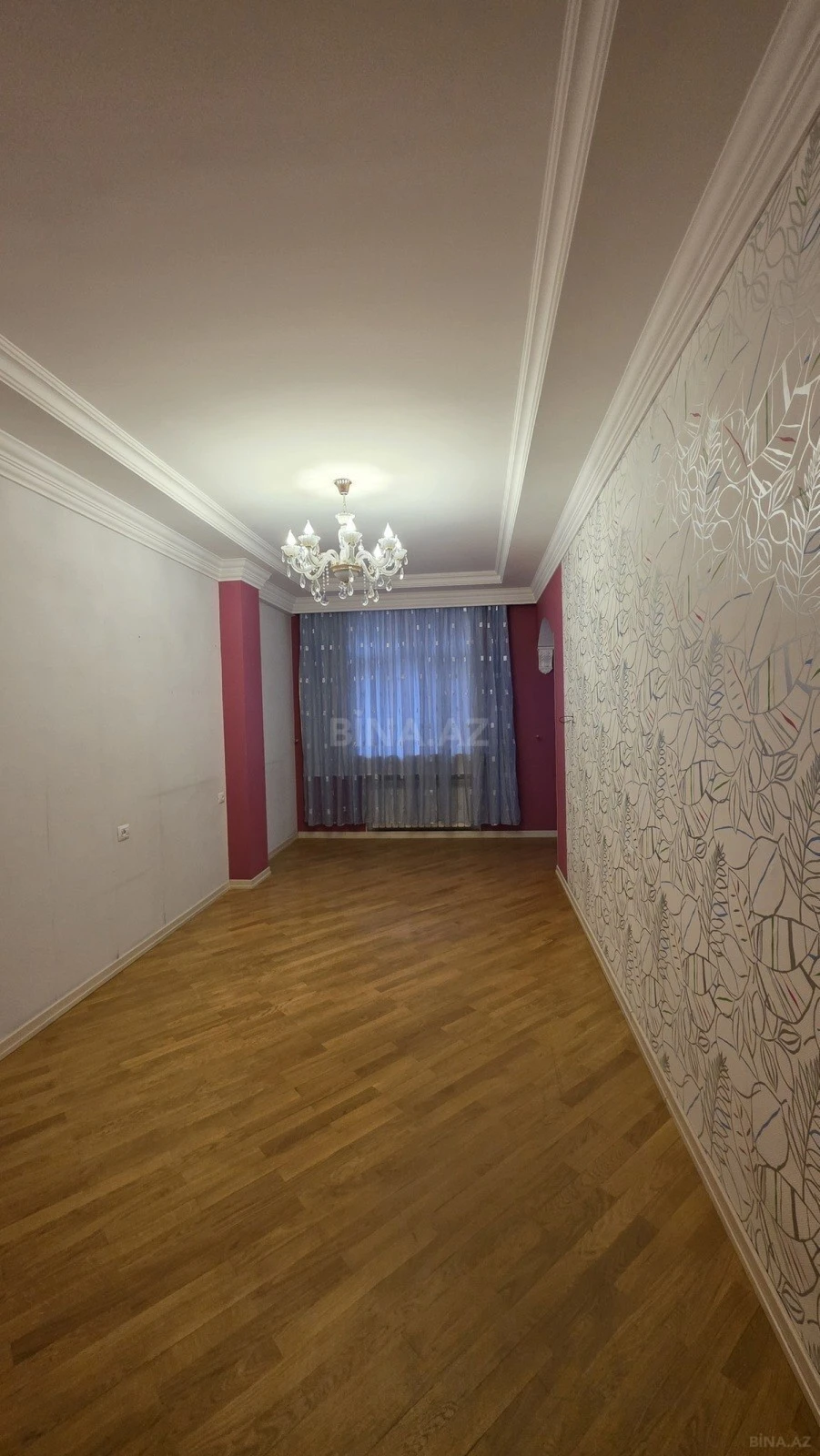 Kirayə verilir 4 otaqlı mənzil 150 m²