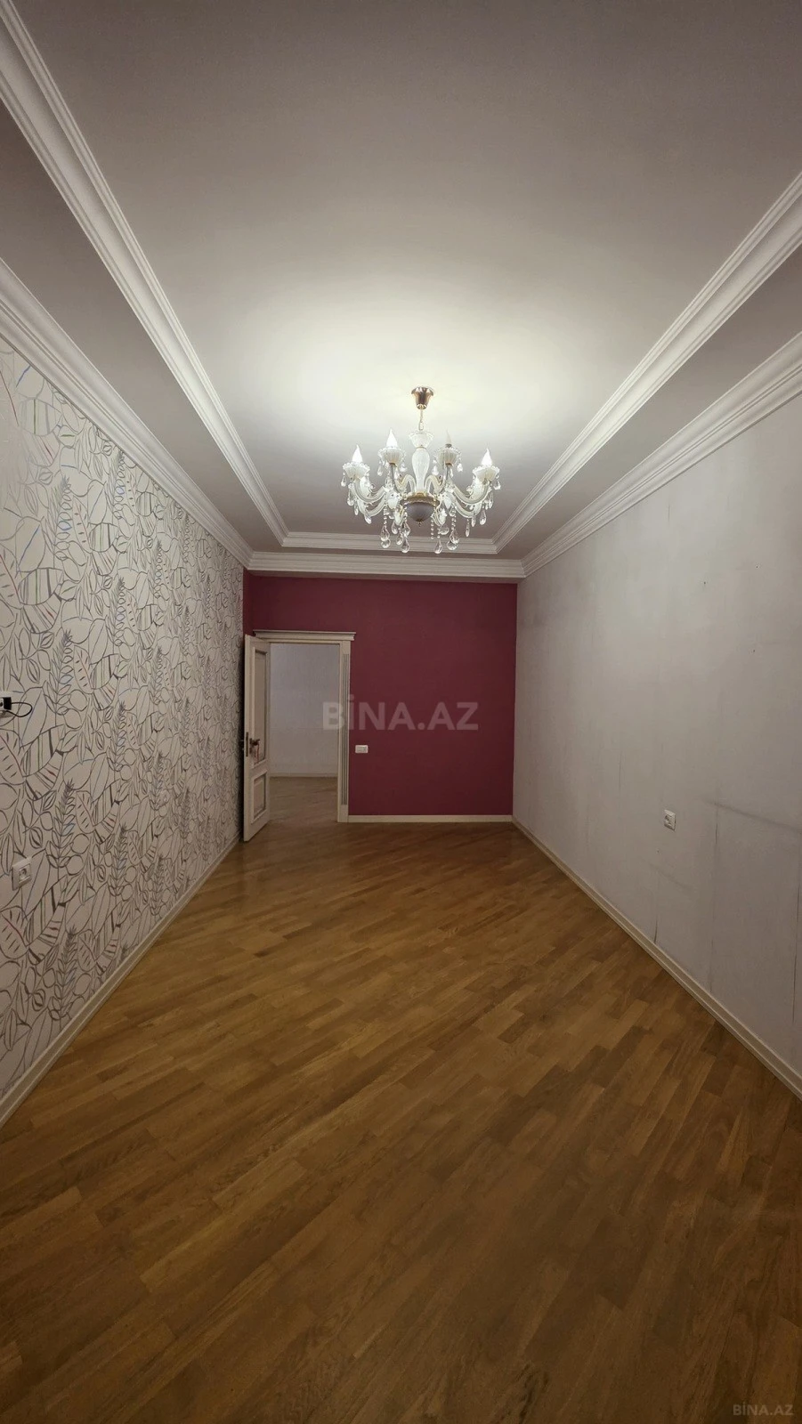 Kirayə verilir 4 otaqlı mənzil 150 m²