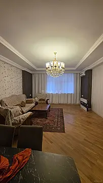 Kirayə verilir 4 otaqlı mənzil 150 m² — Bakı, Nərimanov 4 otaq 150.00 m²