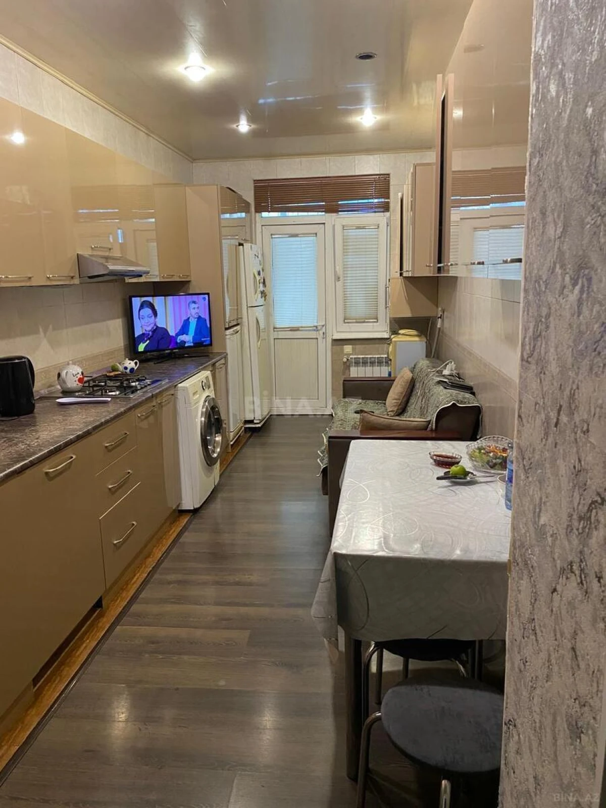 Satılır 4 otaqlı mənzil 105 m²