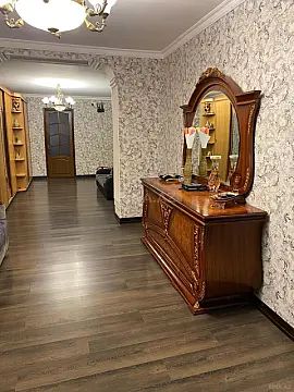 Satılır 4 otaqlı mənzil 105 m²