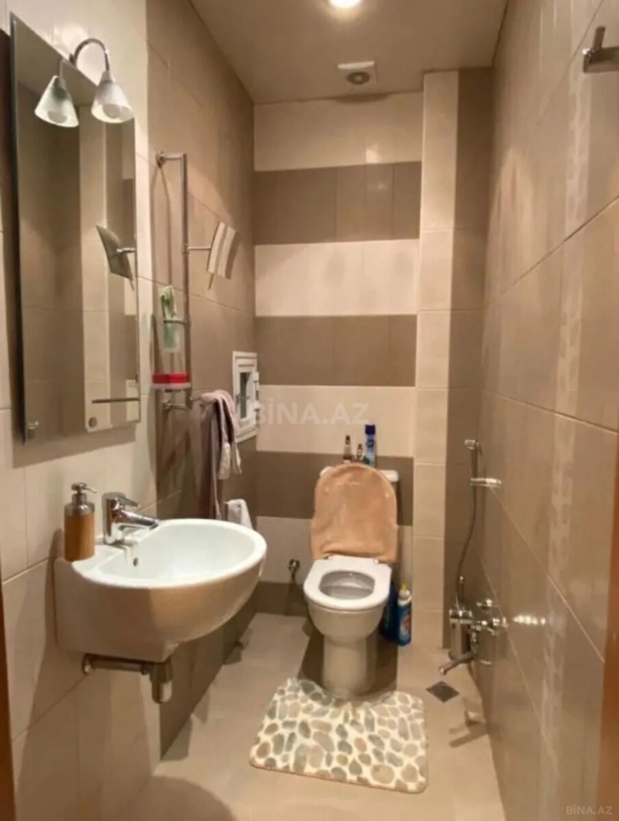 Satılır 3 otaqlı mənzil 140 m²